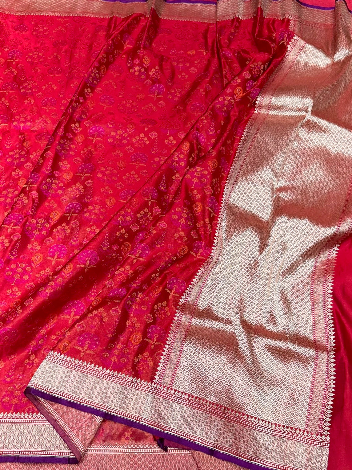 Red Handwoven Pure Banarasi Satin Tanchoi Silk Saree