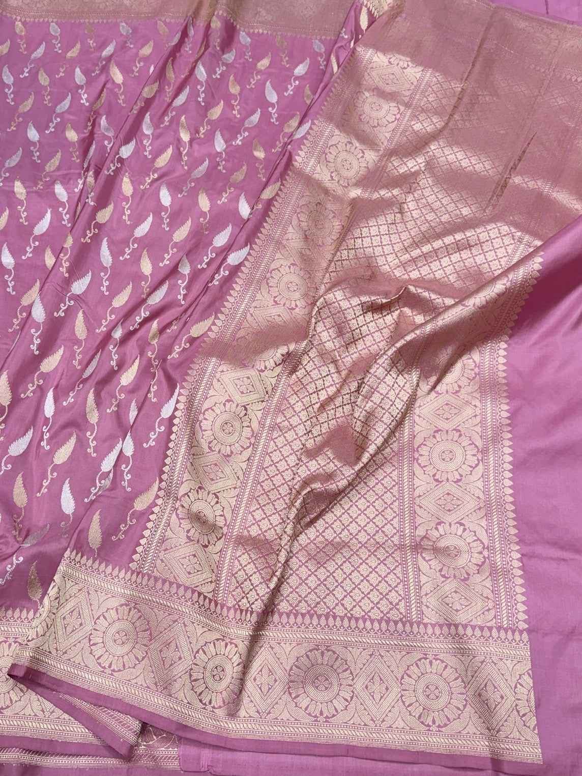 Gajiri Pink Handwoven Pure Banarasi Silk Saree