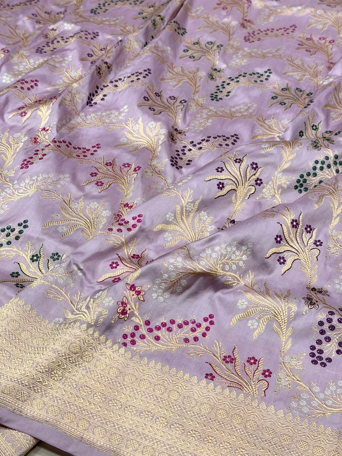 Light Lavender Handwoven Pure Banarasi Silk Saree