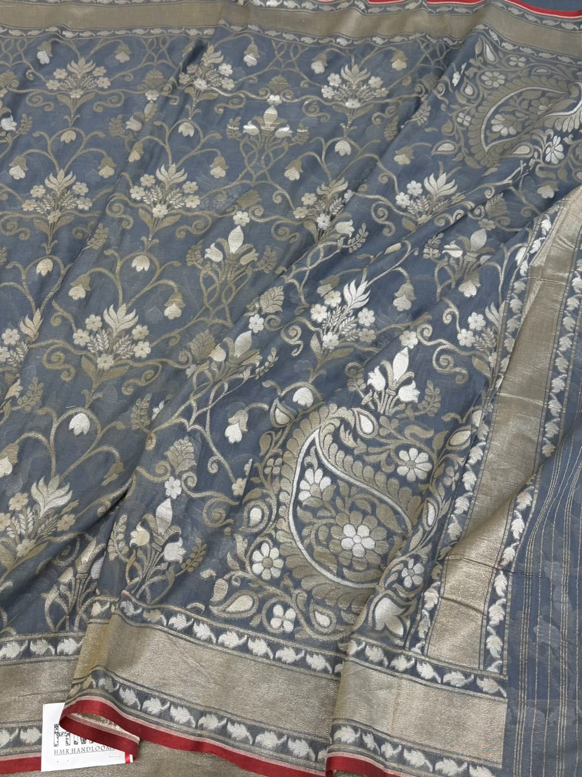 Grey Pure Muslin Cotton Jamdani Saree