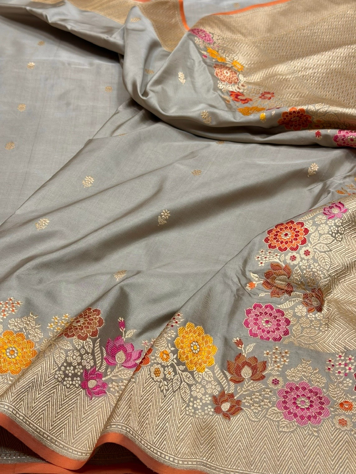 Silver Grey Handwoven Pure Banarasi Silk Saree – Kadwa Weave Luxury Wedding & Festive Saree