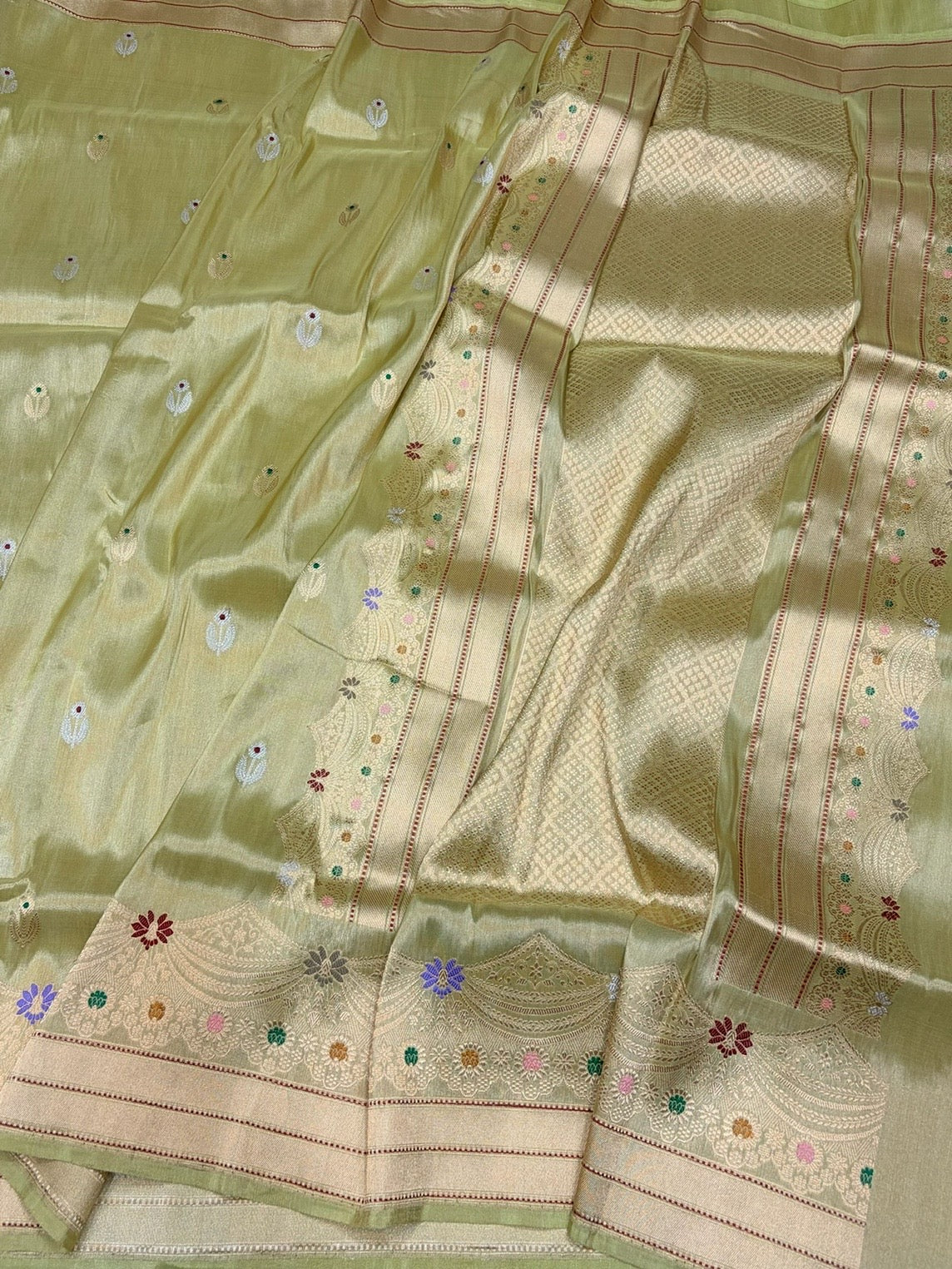 Pista Handwoven Pure Banarasi Tissue Saree