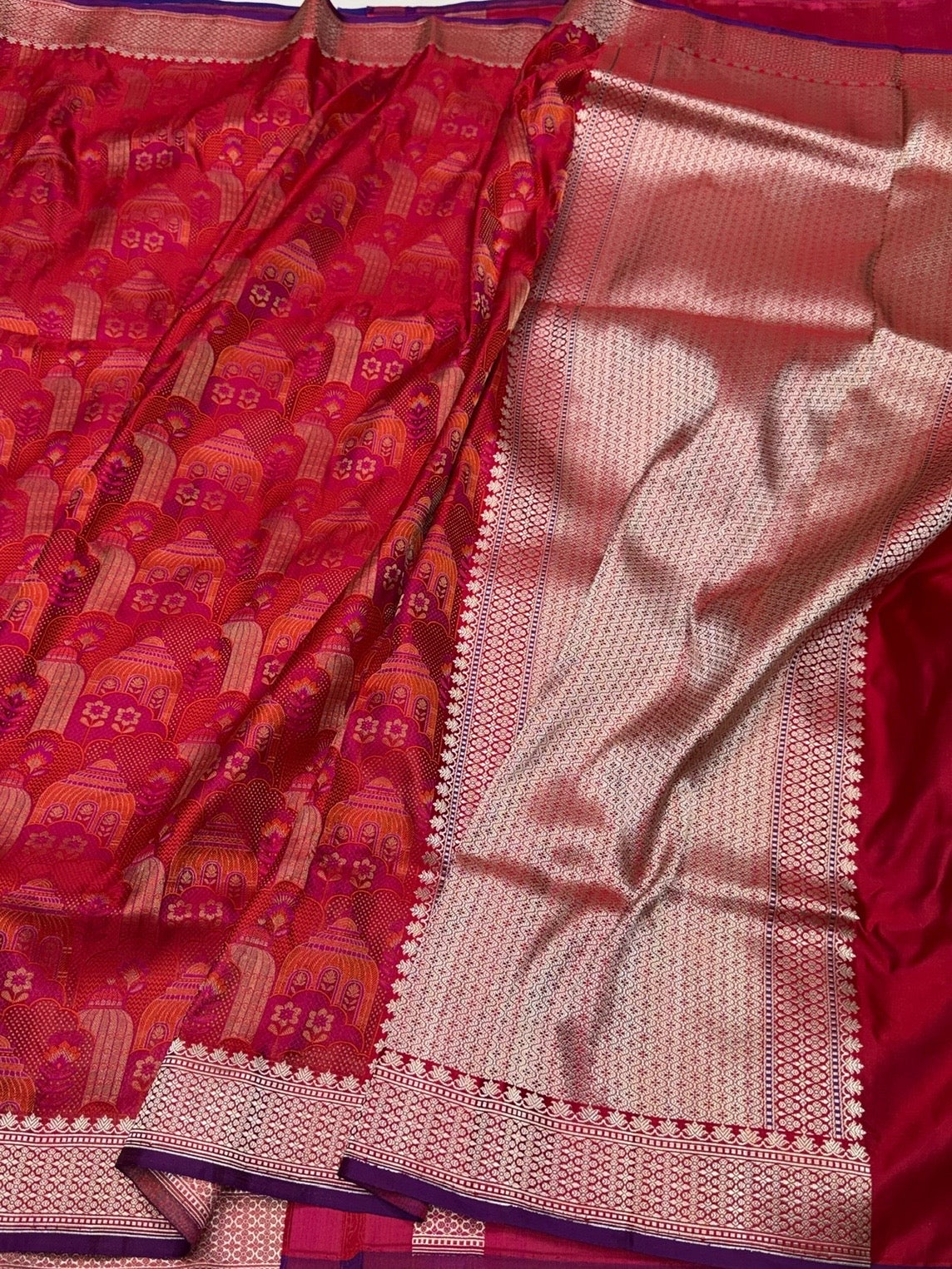 Red Handwoven Pure Banarasi Satin Silk Saree