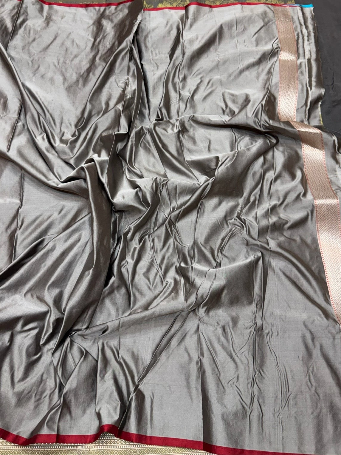 Grey Handwoven Pure Banarasi Satin Tanchoi Silk Saree