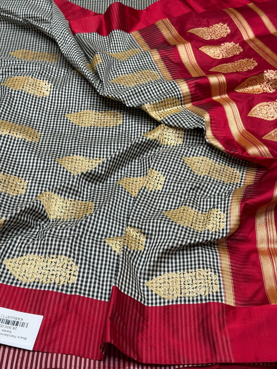 Black Handwoven Pure Banarasi Silk Saree