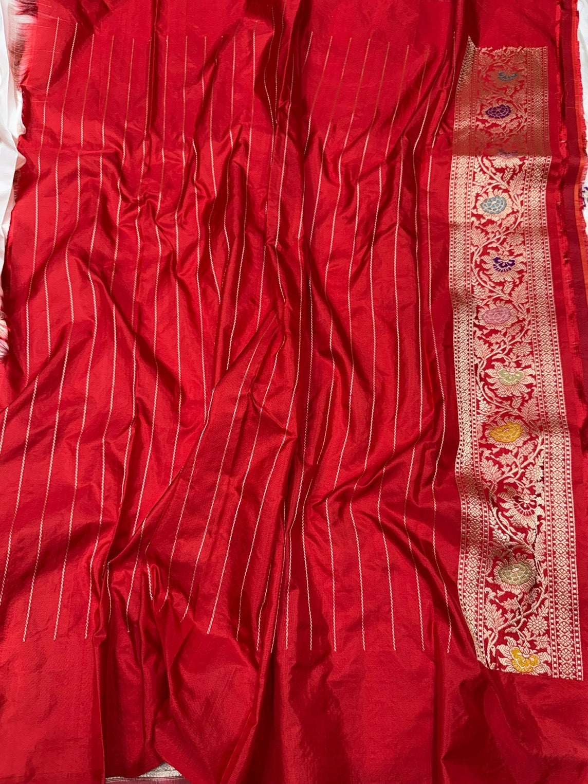 White Handwoven Pure Banarasi Silk Saree