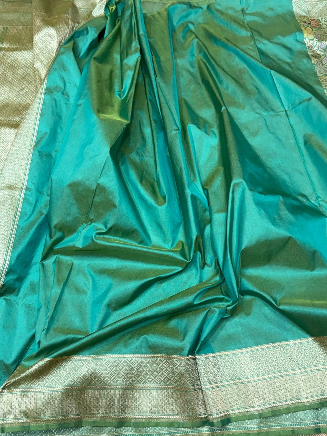 Sea Green Handwoven Kimkhab Pure Banarasi Silk Brocade Saree