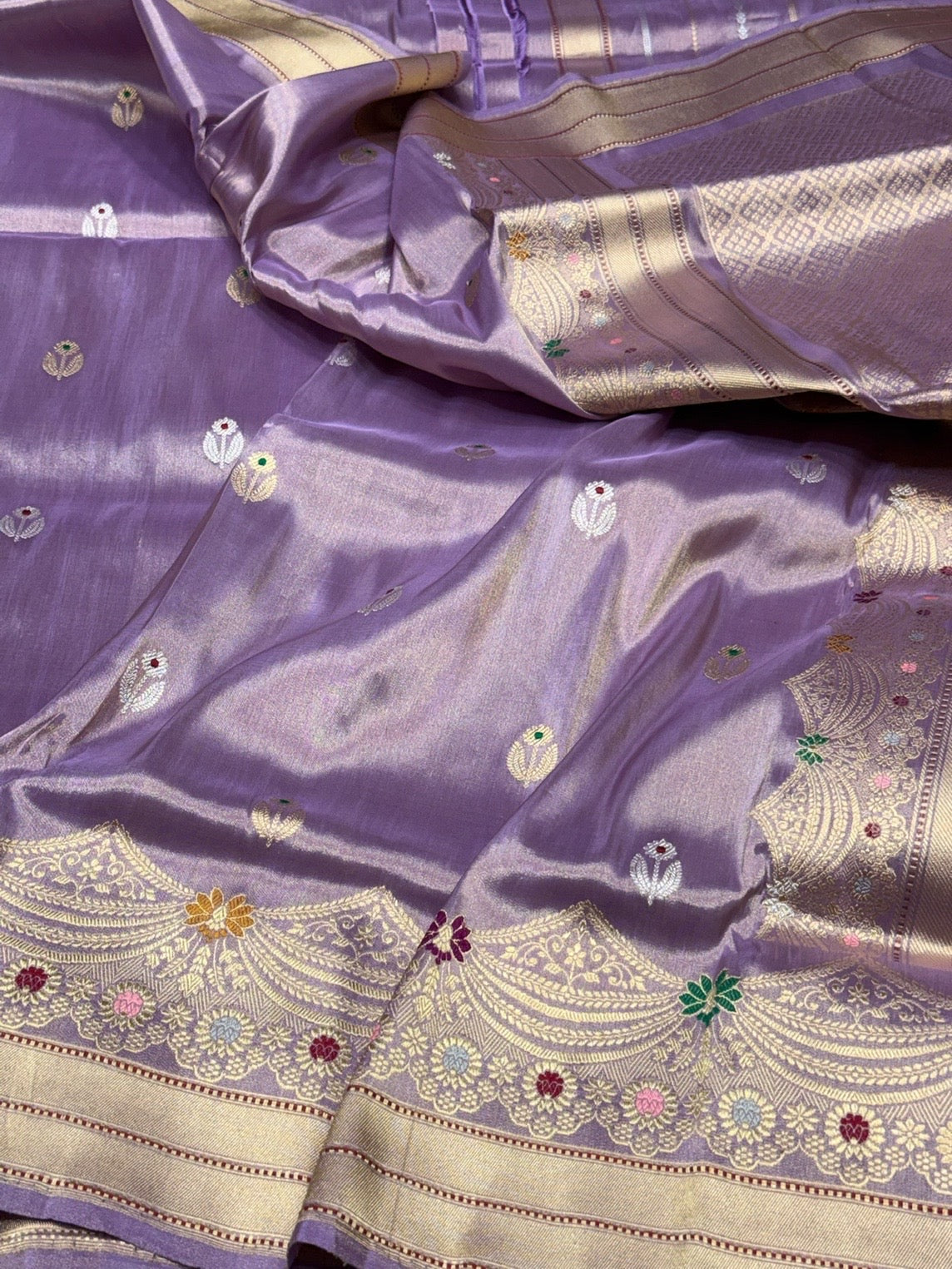 Lavender Handwoven Pure Banarasi Tissue Silk Saree