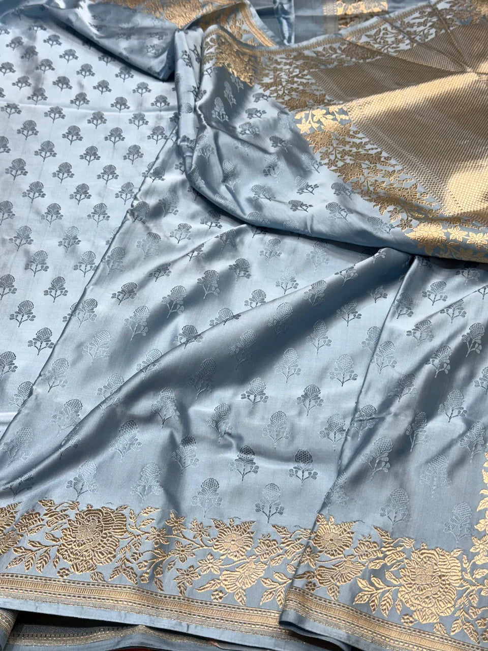 Rose Border Handwoven Pure Banarasi Satin Tanchoi Silk Saree