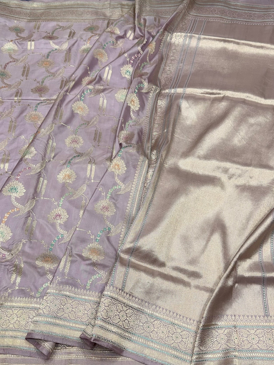Lilac Handwoven Pure Banarasi Silk Saree