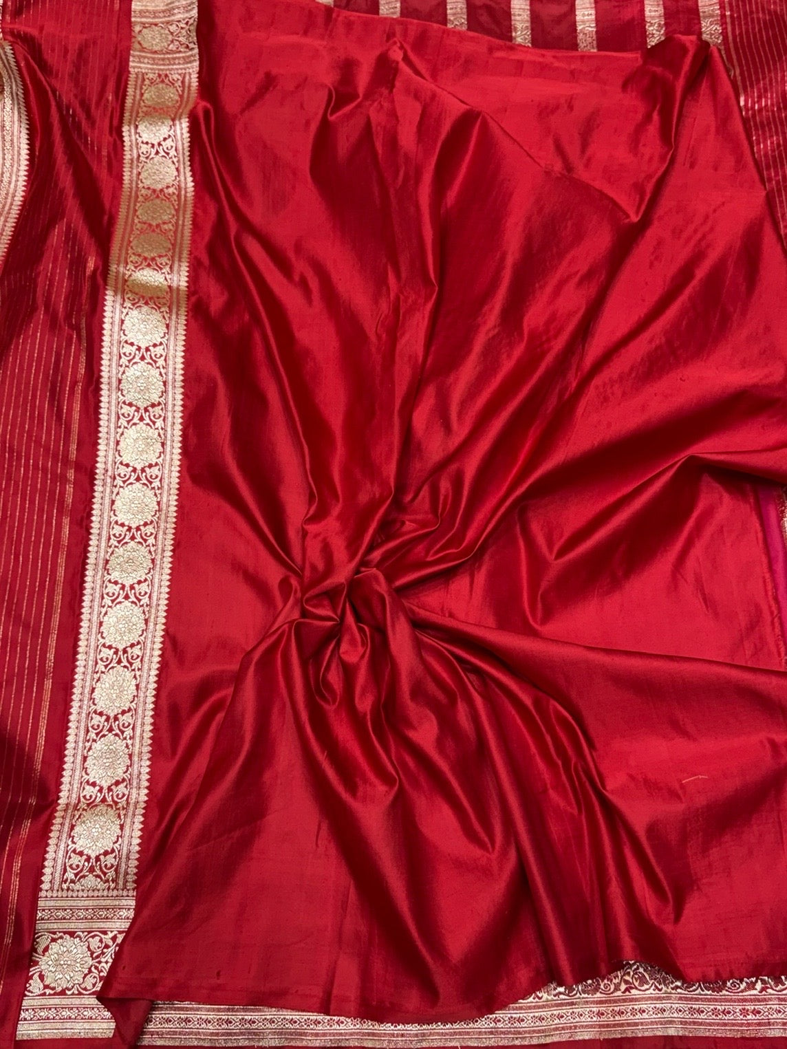Red Handwoven Vintage Pure Banarasi Satin Silk Saree – Cutwork Weave, Pure Satin Silk