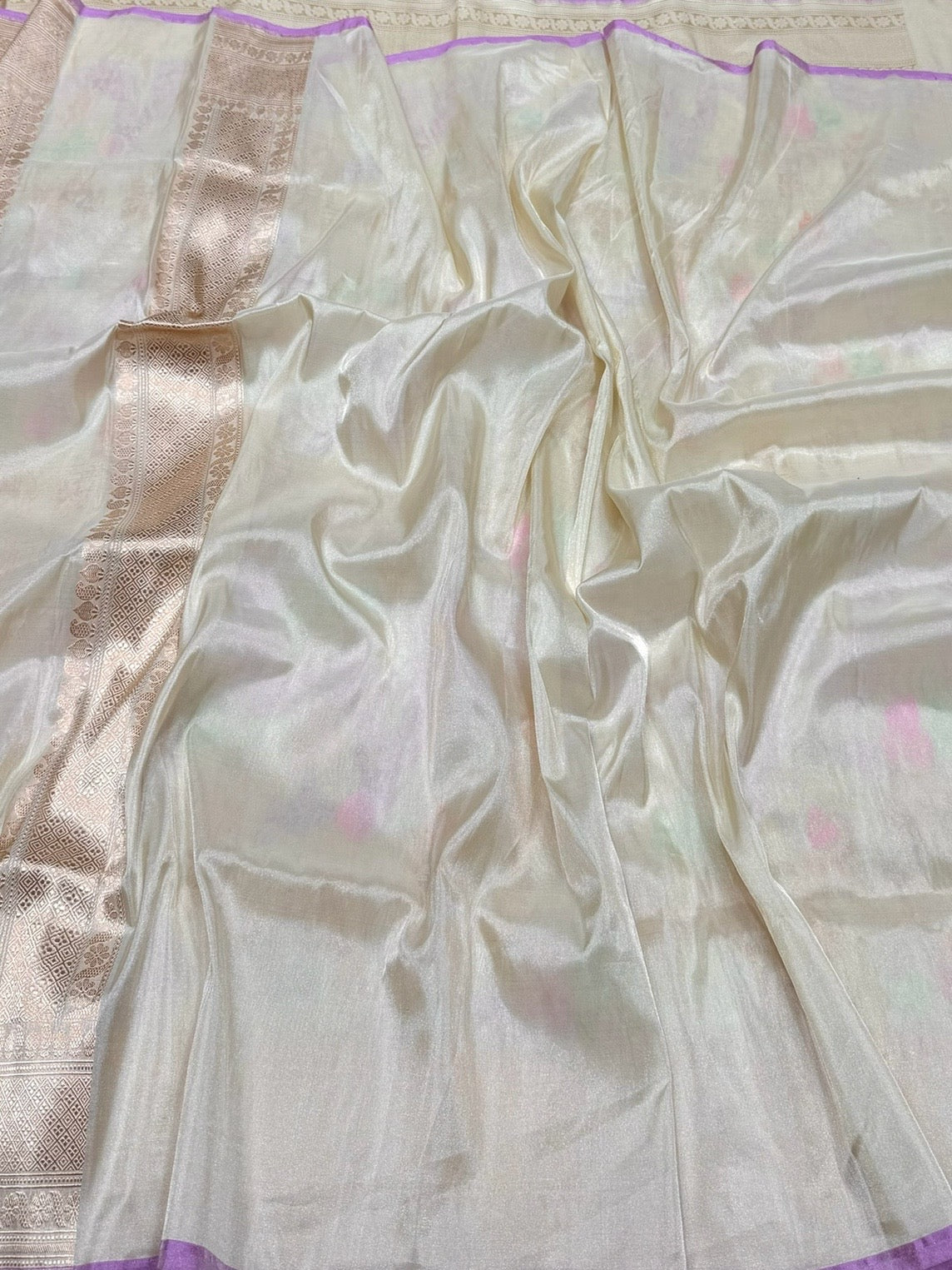 Ivory Handwoven Pure Banarasi Tissue Saree