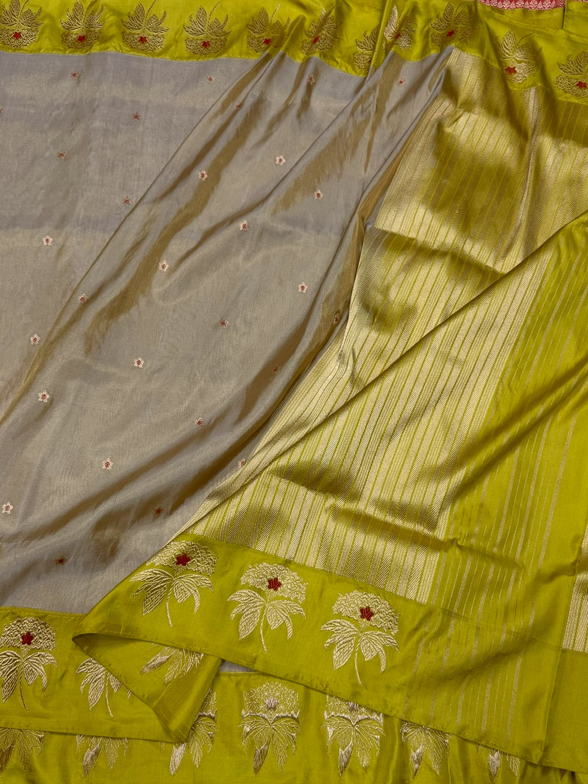 Mehndi Yellow Handwoven Pure Banarasi Tissue Saree