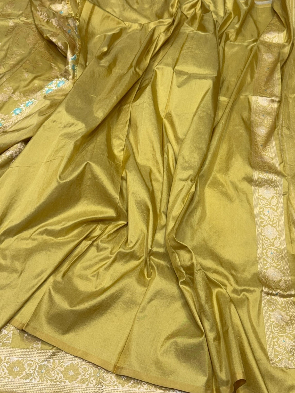Lemon Yellow Handwoven Pure Banarasi Silk Saree