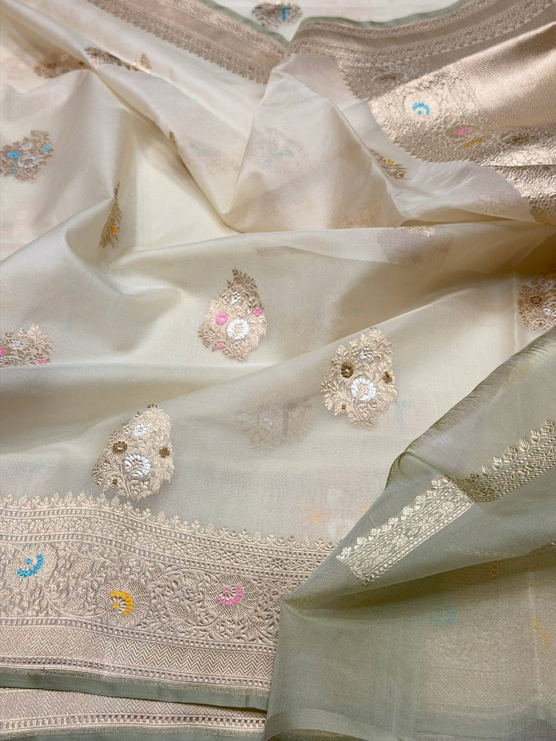 Ivory Handwoven Pure Organza Silk Saree