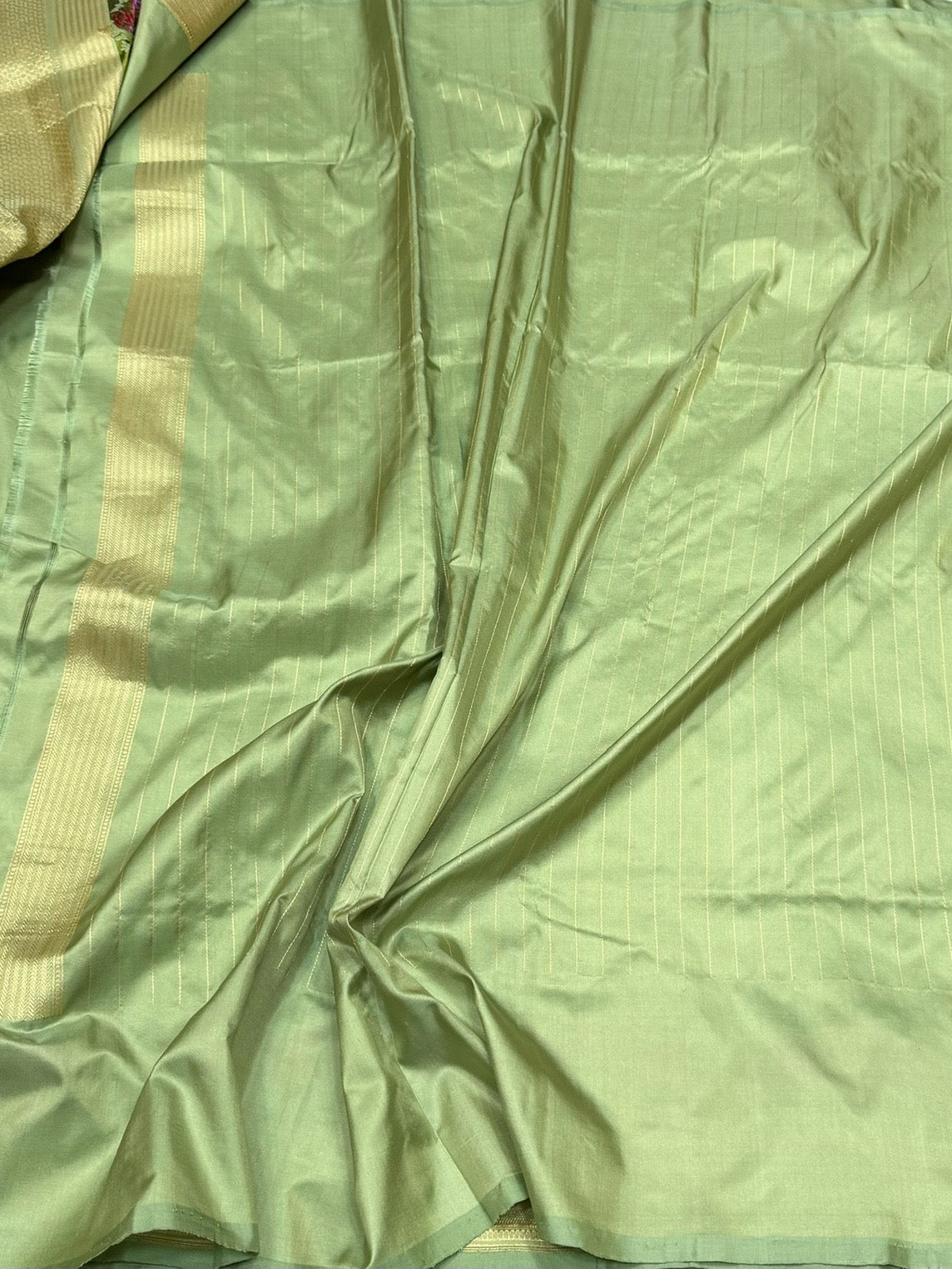 Pista Handwoven Pure Banarasi Katan Silk Saree