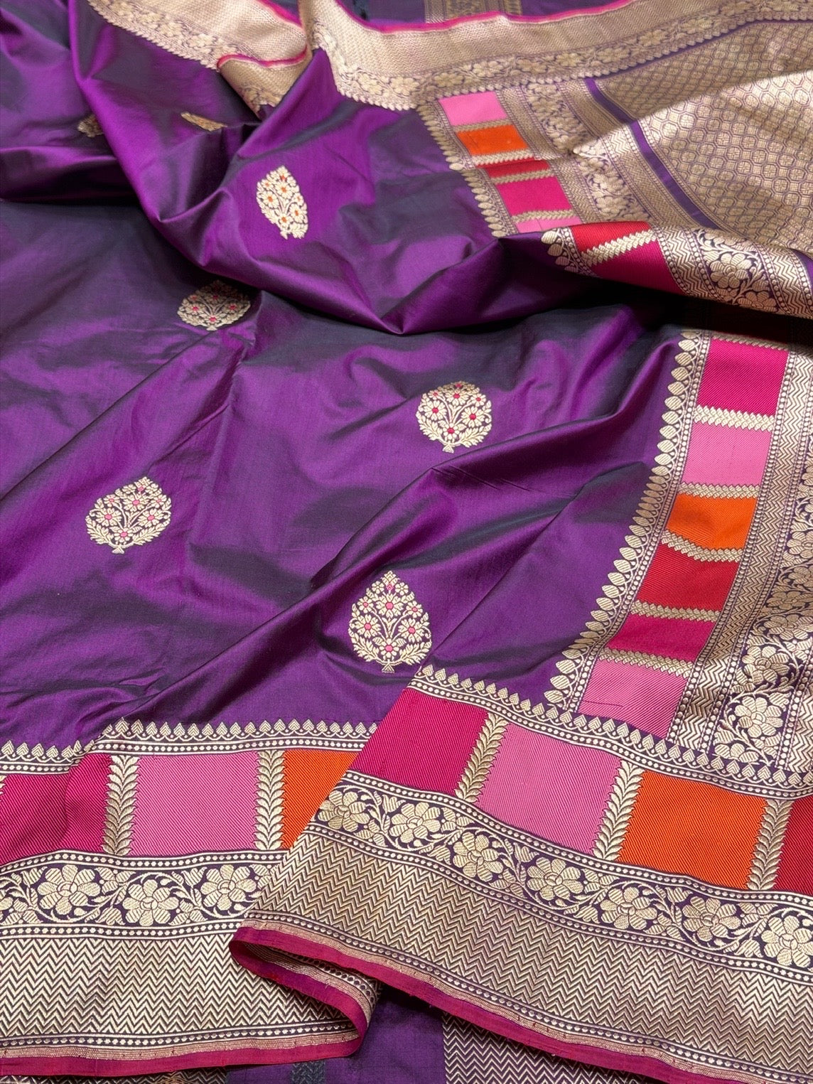 Majenta Handwoven Pure Banarasi Silk Saree in Kadwa Weave