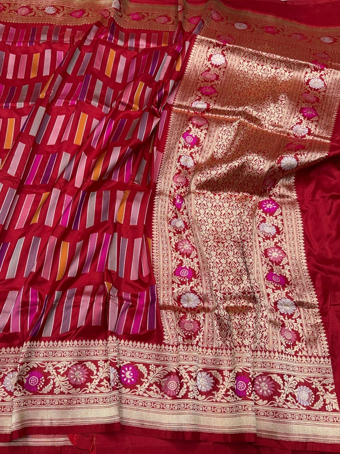 Red Handwoven Pure Banarasi Rangkaat Silk Saree