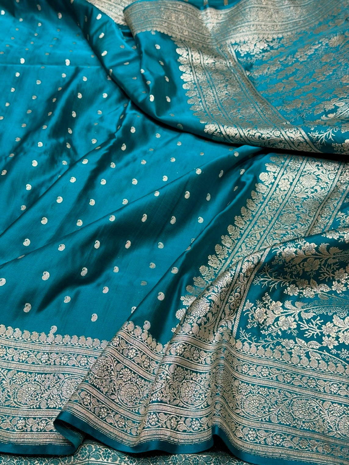 Turquoise Blue Handwoven Vintage Pure Banarasi Satin Silk Saree