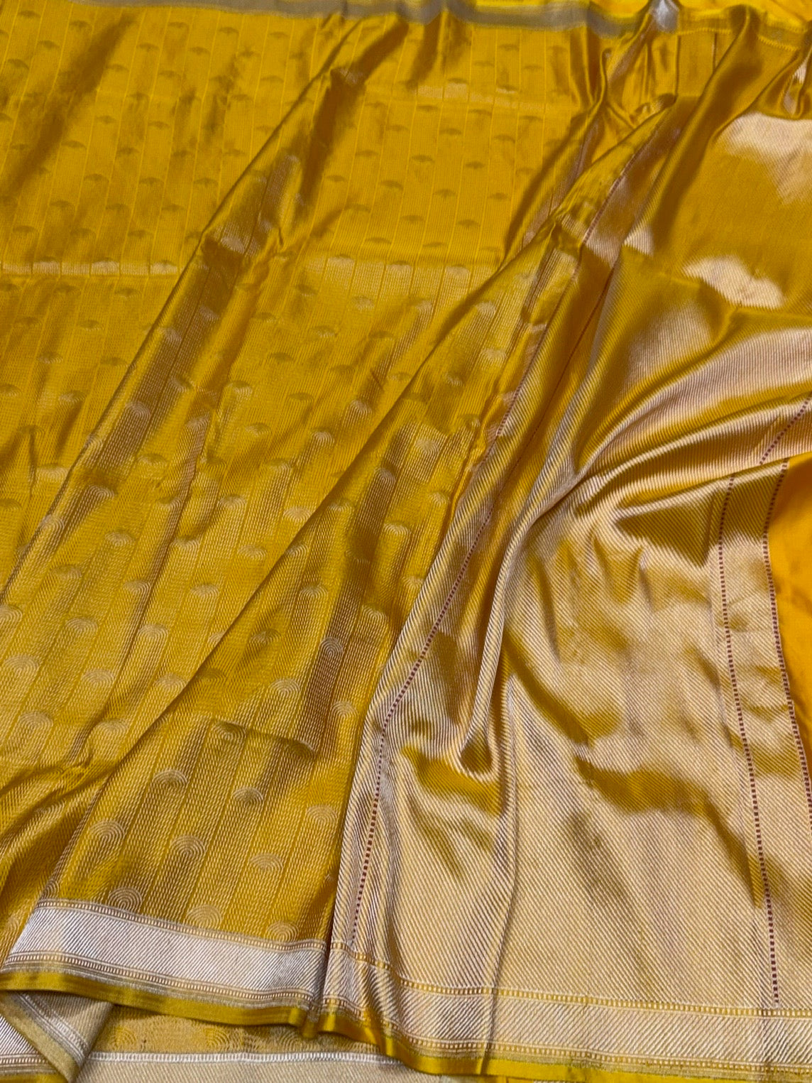 Yellow Handwoven Pure Banarasi Satin Tanchoi Silk Saree – Traditional Tanchoi Weave