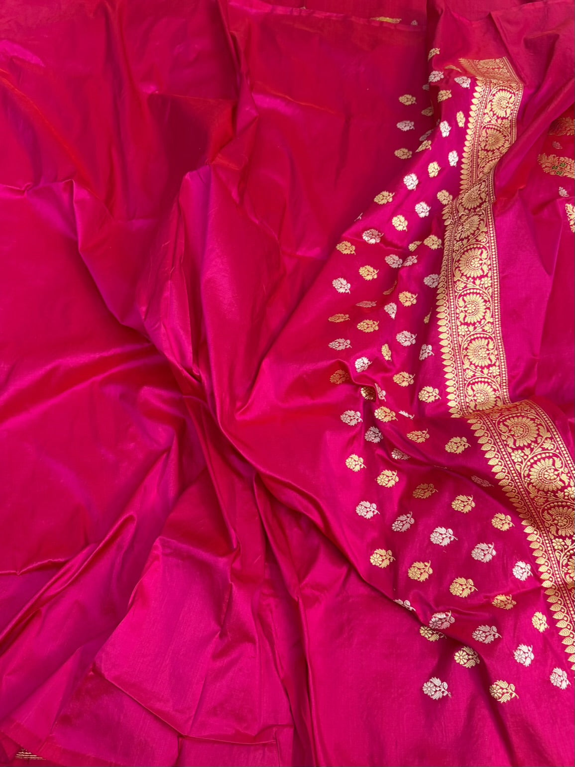 Rani Pink Handwoven Pure Banarasi Silk Saree