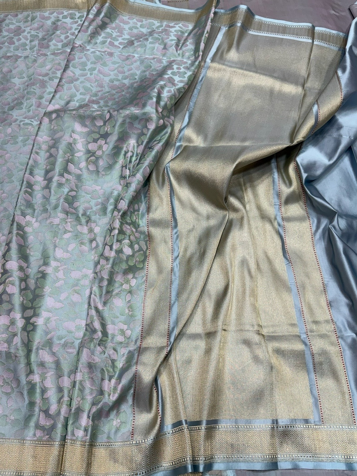 Ash Grey Handwoven Pure Banarasi Satin Tanchoi Silk Saree