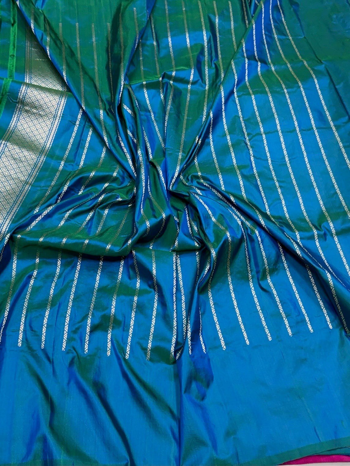 Peacock Blue Handwoven Pure Banarasi Silk Saree