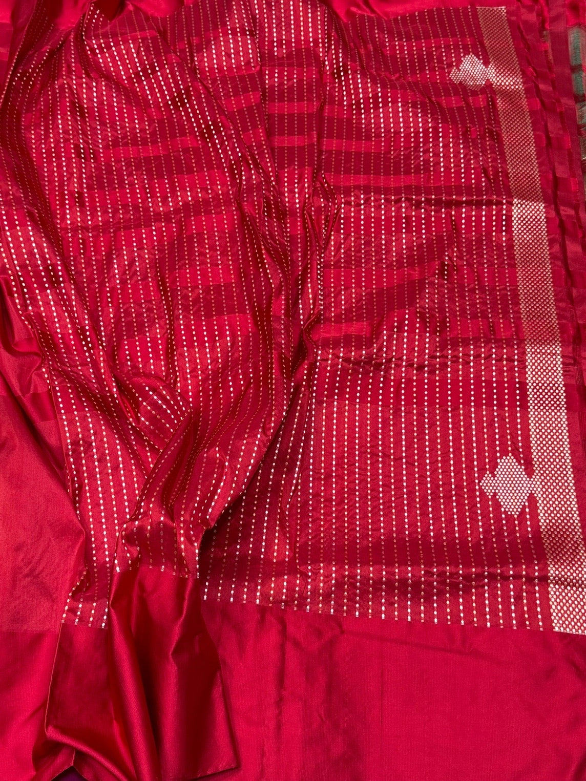 Red Handwoven Pure Banarasi Satin Silk Saree