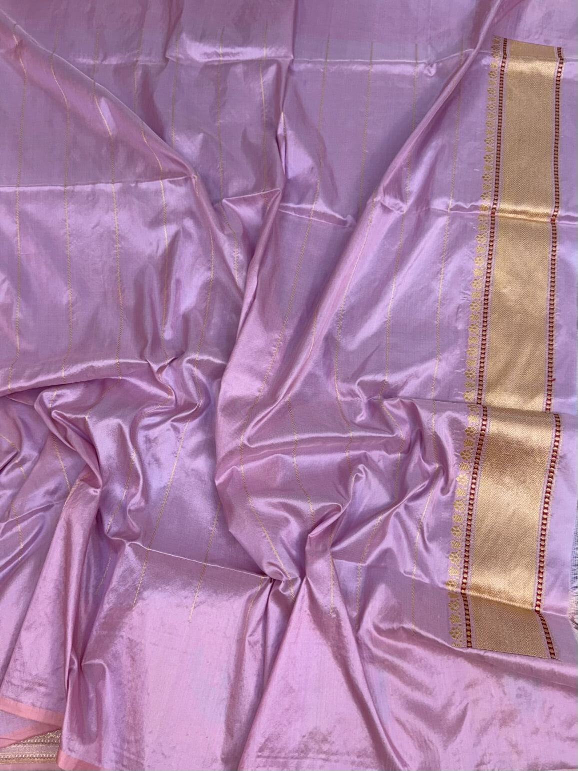 Lavender Handwoven Pure Banarasi Katan Silk Saree