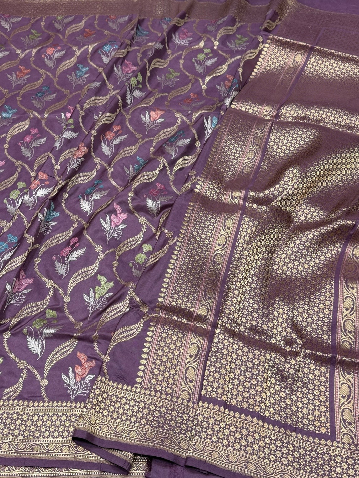 Dusty Lavender Handwoven Pure Banarasi Silk Saree