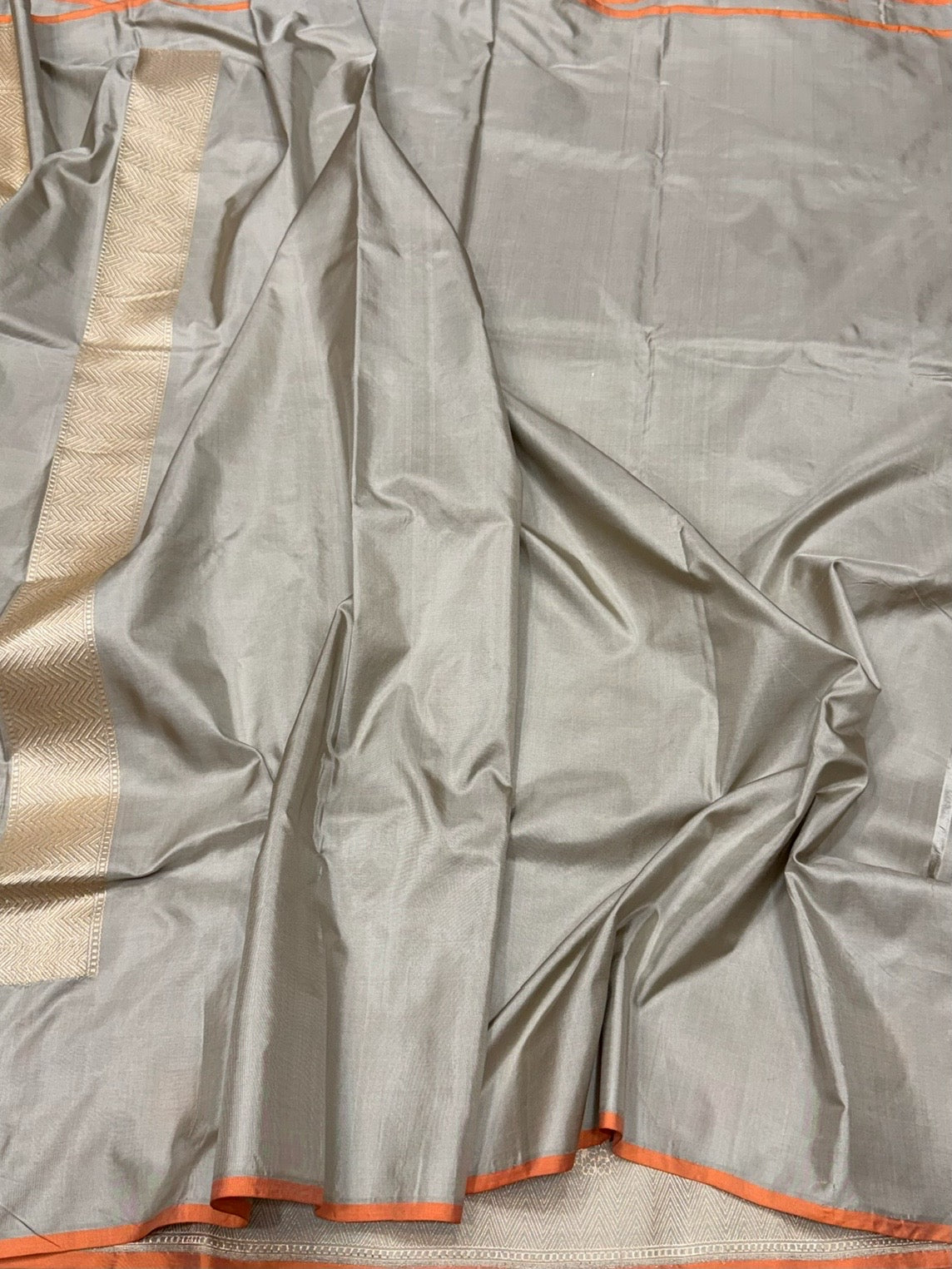 Silver Grey Handwoven Pure Banarasi Silk Saree – Kadwa Weave Luxury Wedding & Festive Saree