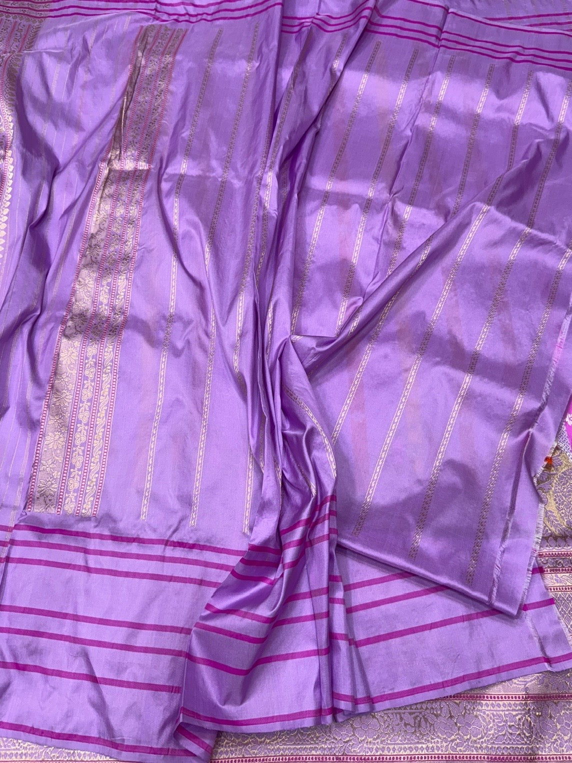 Lavender Handwoven Pure Banarasi Silk Saree