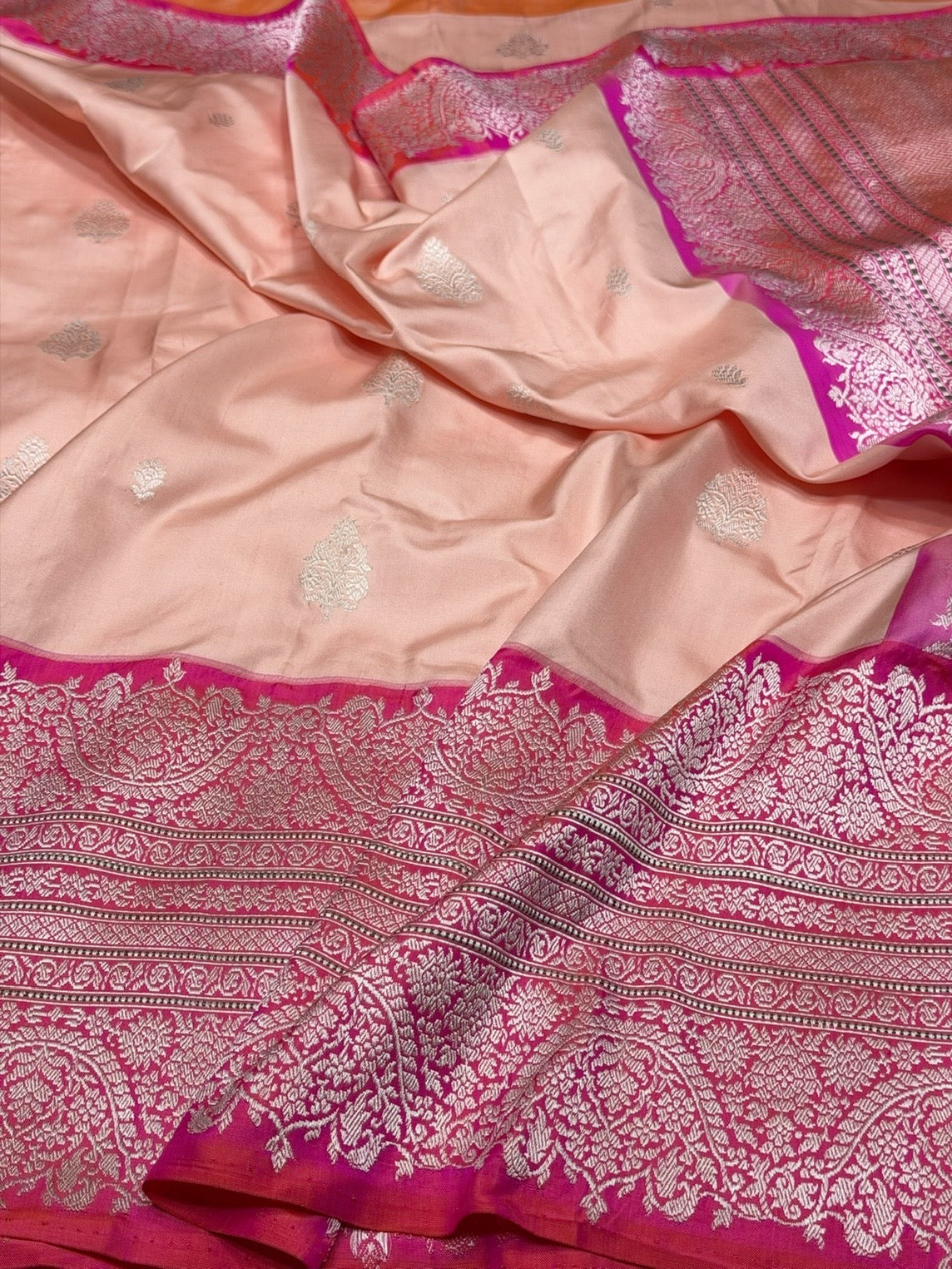 Peach Handwoven Pure Banarasi Ektara Silk Saree – Luxury Kadwa Weave