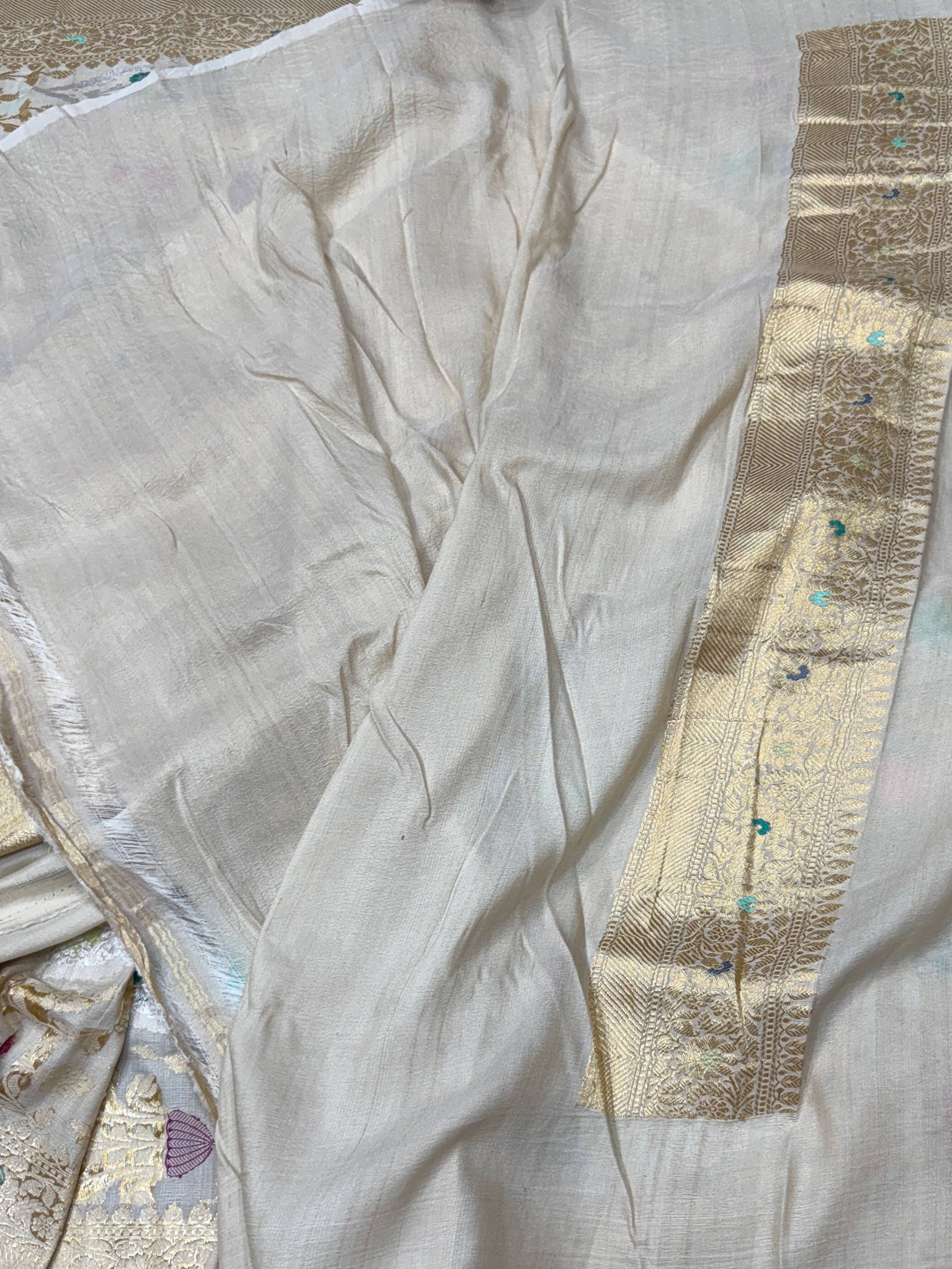 Natural Handwoven Pure Tussar Georgette Saree