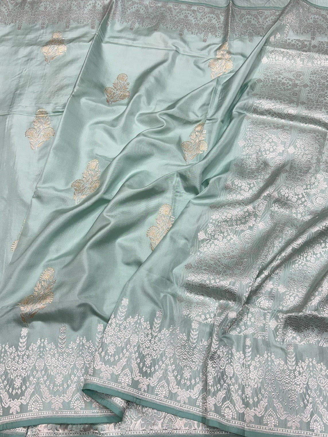 Sea Blue Handwoven Pure Banarasi Ektara Silk Saree – Kadwa Weave in 100% Mulberry Silk