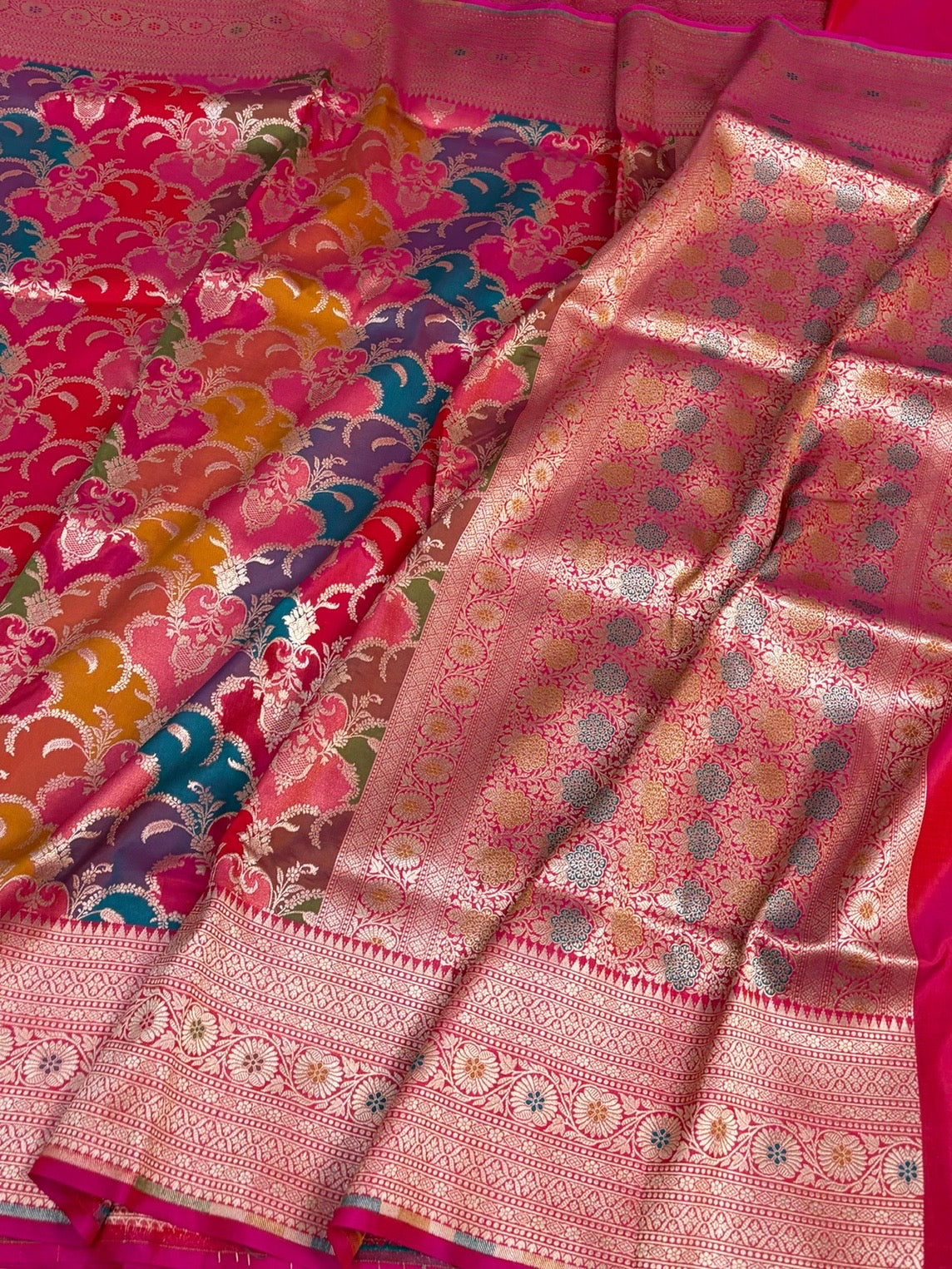 Orangish Pink Rangkaat Banarasi Pure Katan Silk Saree