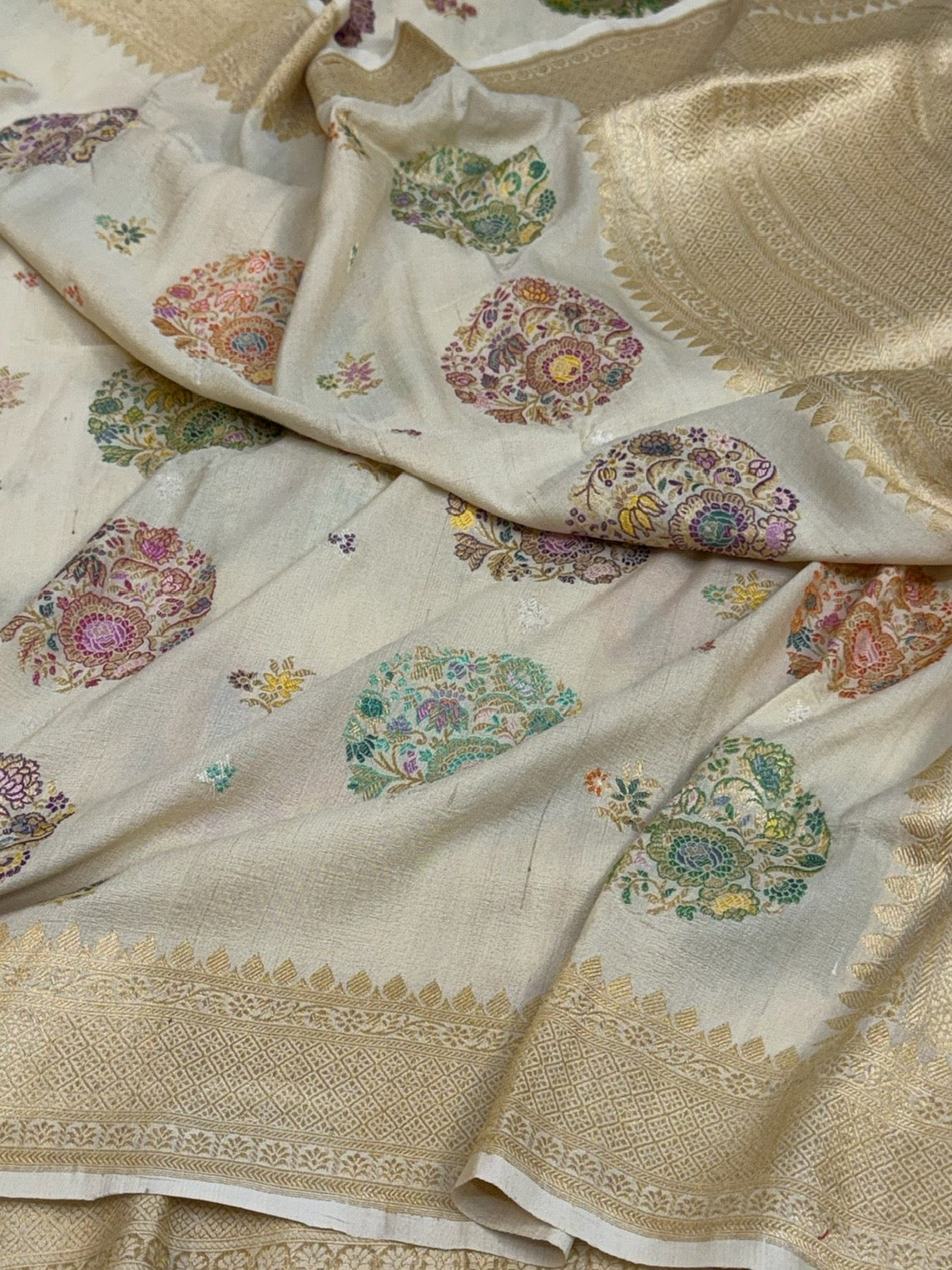 Natural Handwoven Pure Tussar Georgette Saree