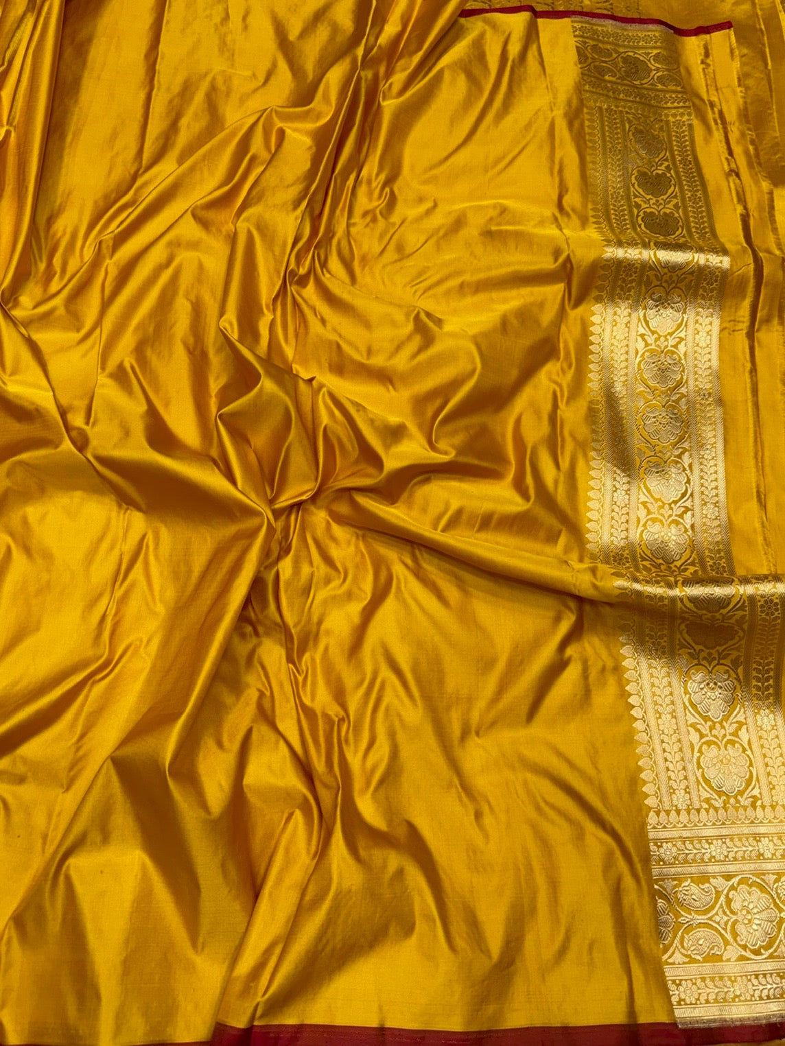 Yellow Handwoven Pure Banarasi Satin Silk Saree