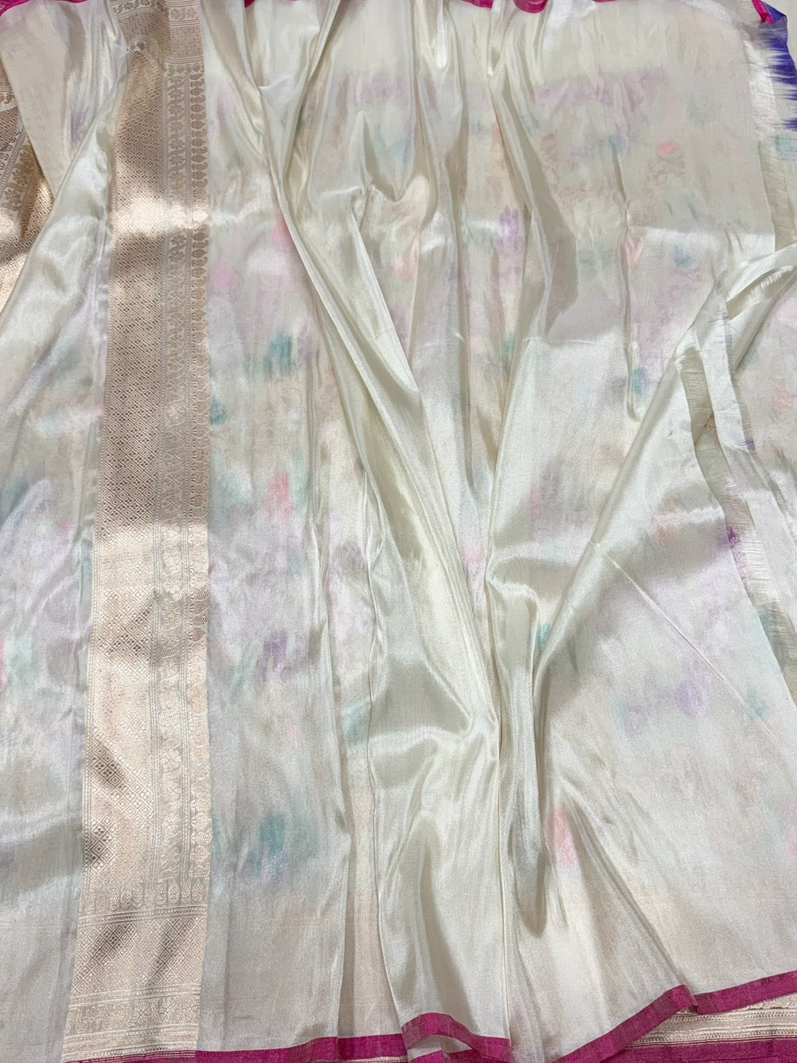 Ivory Handwoven Pure Banarasi Tissue Saree