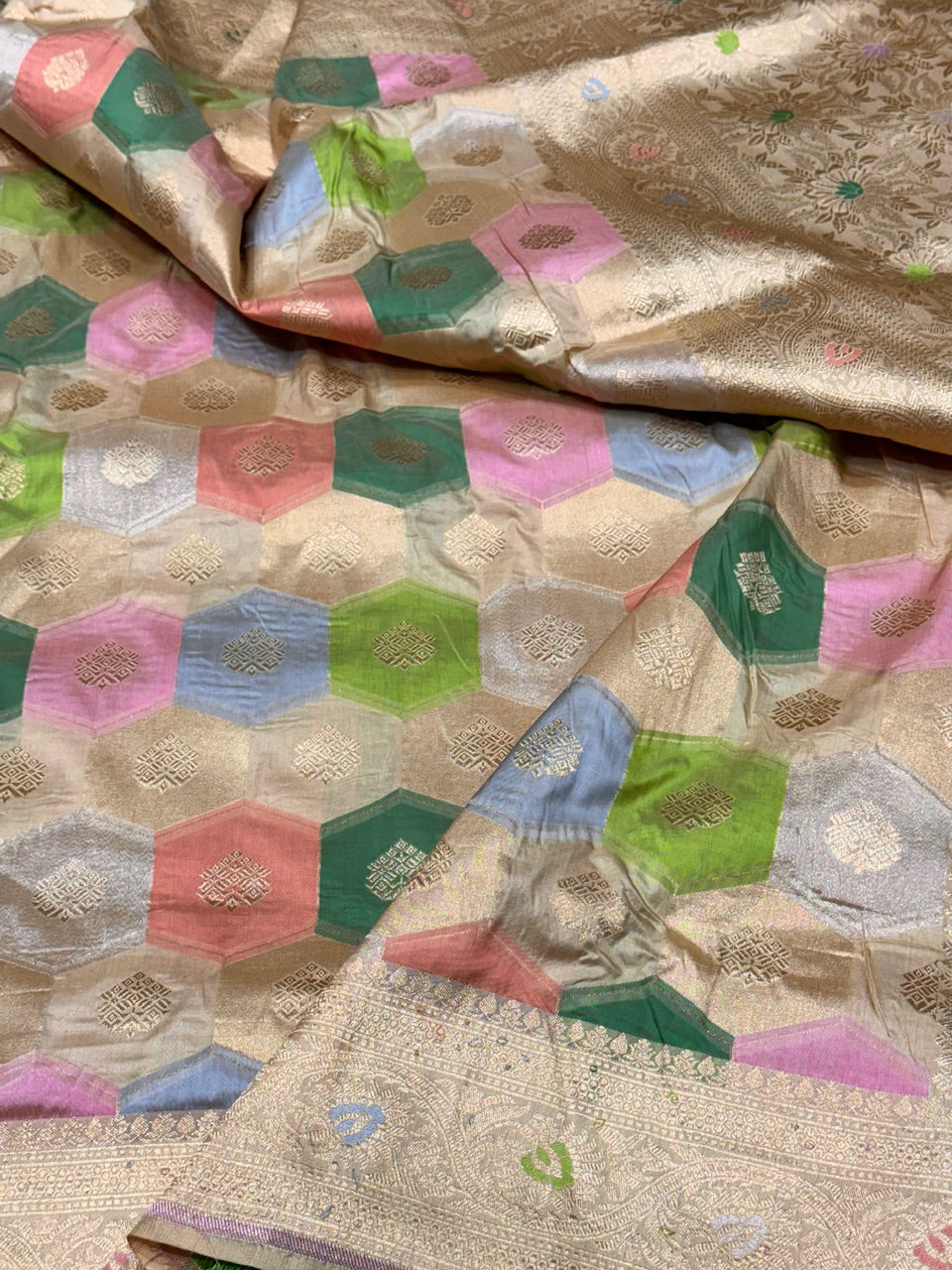 Rangkaat Pure Banarasi Silk Saree