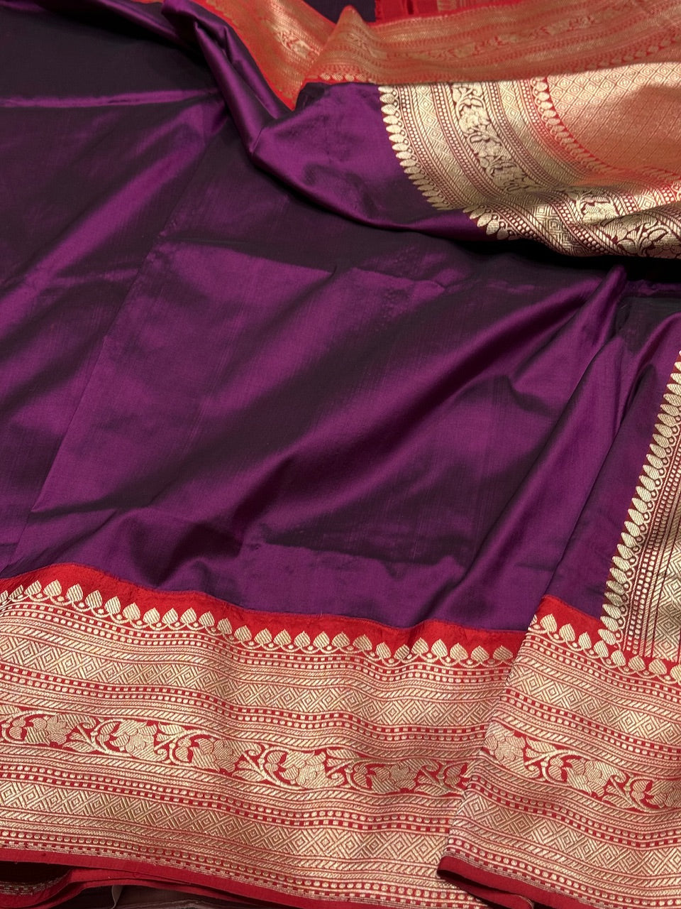 Magenta Handwoven Pure Banarasi Silk Saree