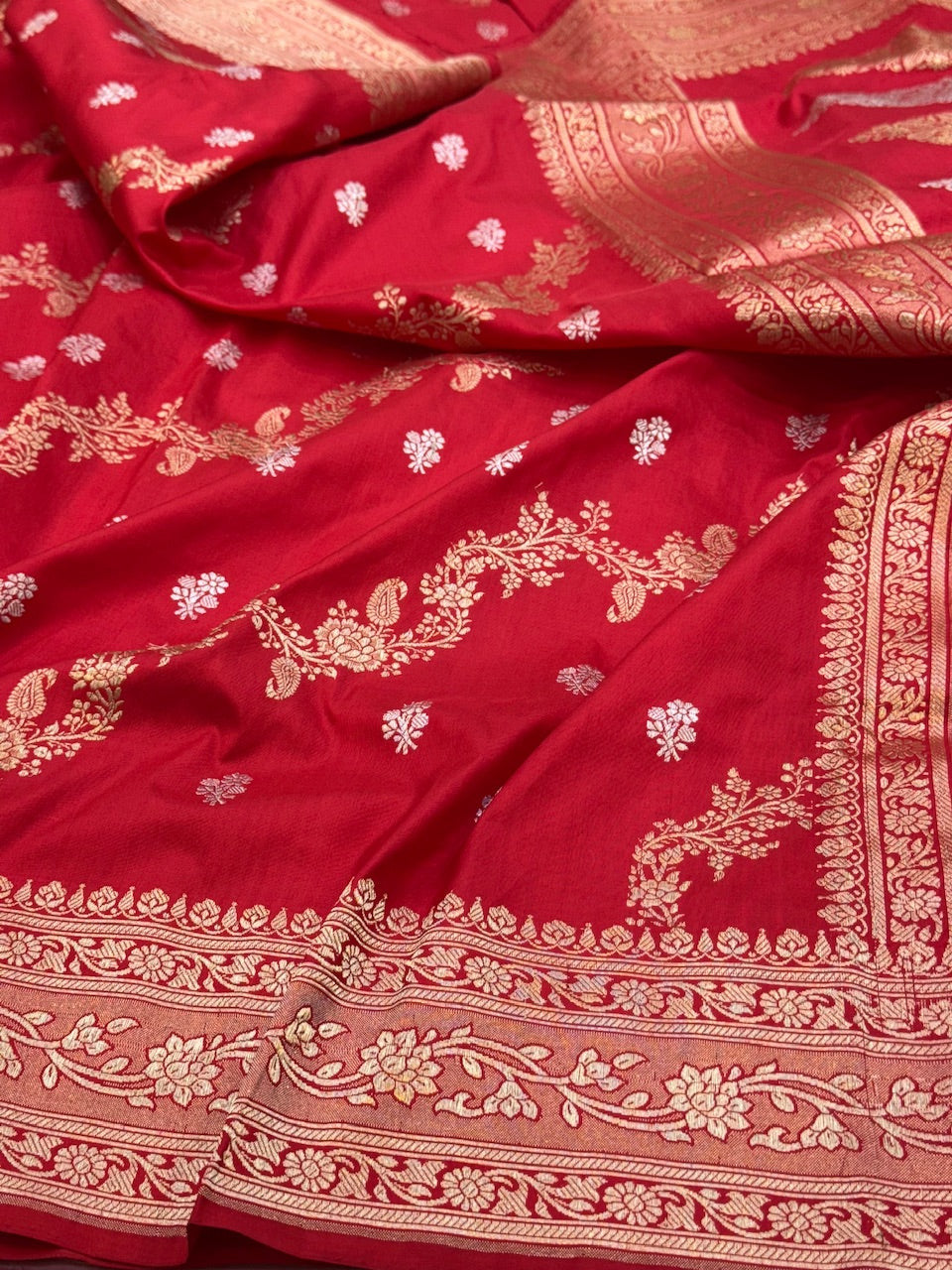 Handwoven Pure Banarasi Silk Saree