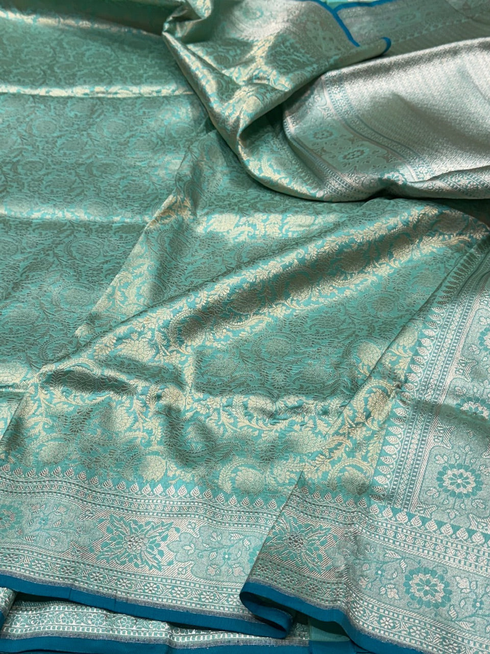 Handwoven Banarasi Pure silk Brocade Saree