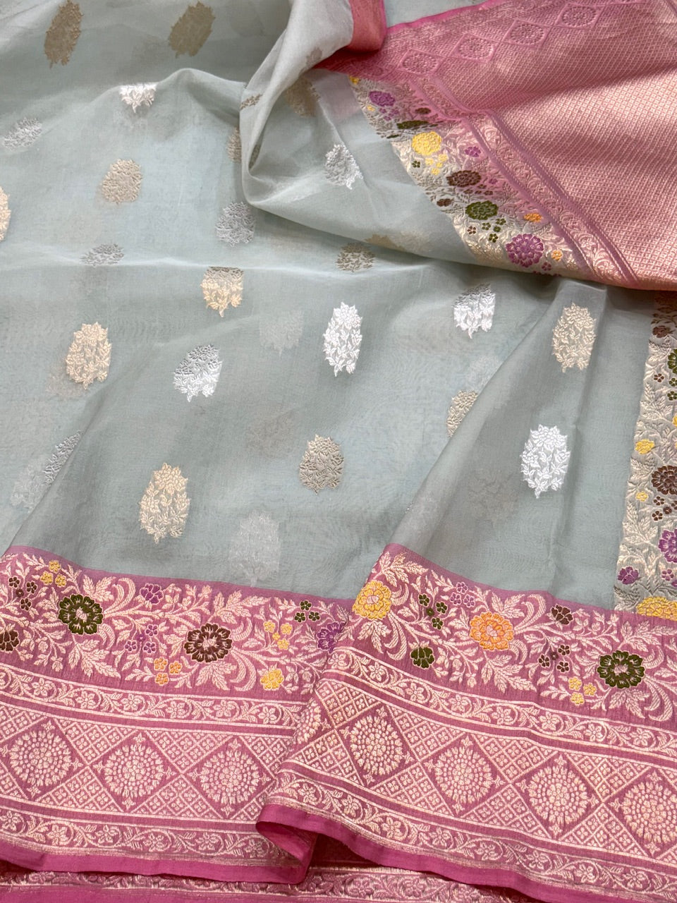 Handwoven Pure Organza Saree
