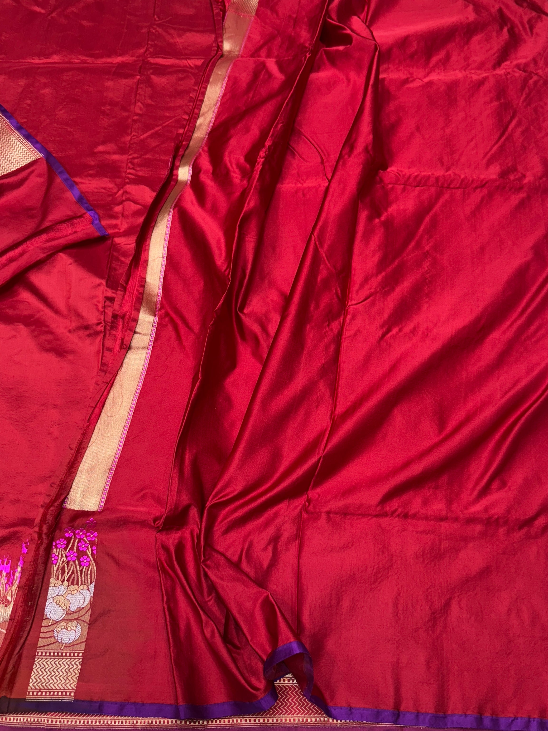 Red Handwoven Pure Banarasi Mashru Satin Silk Saree