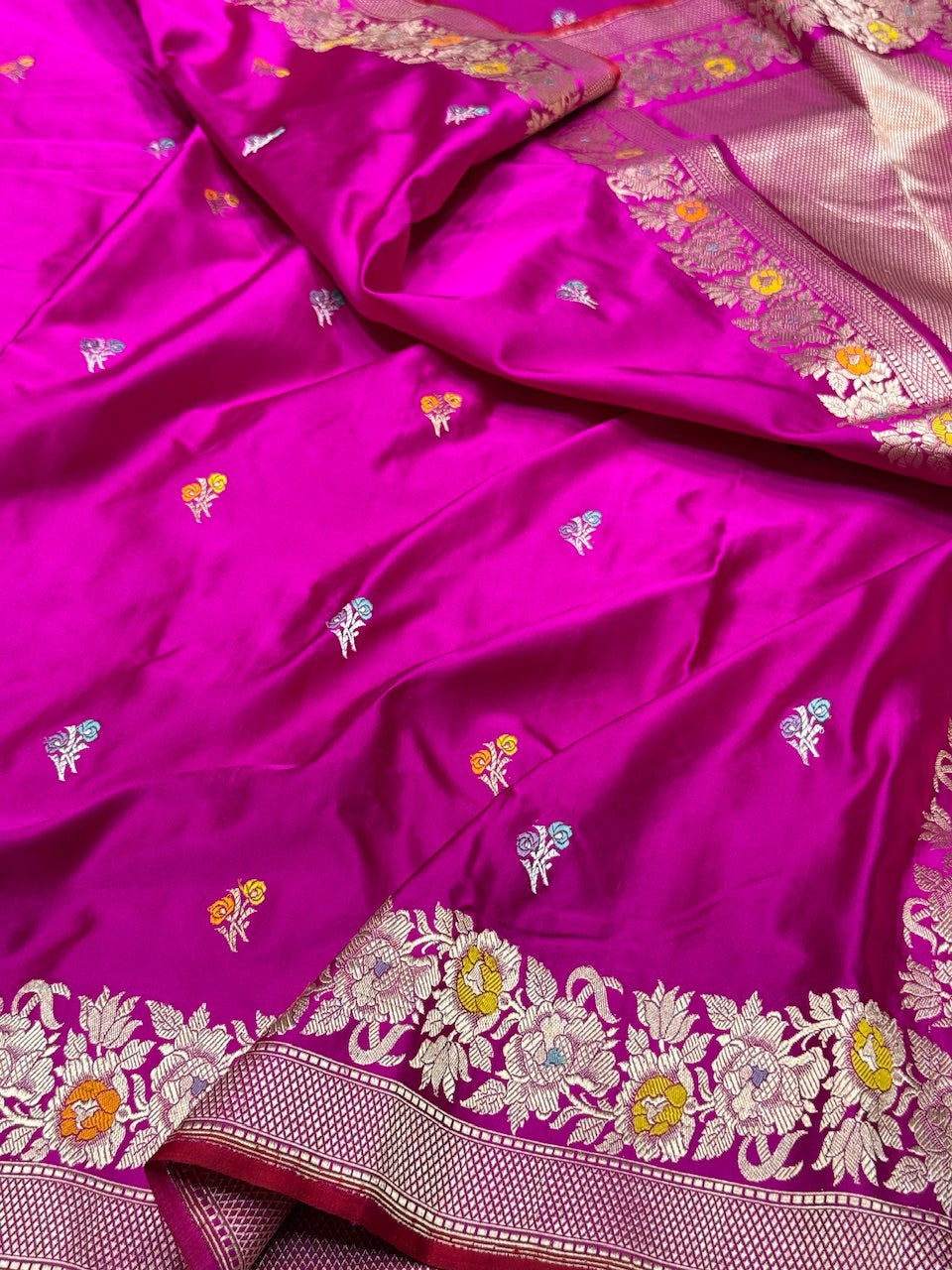 Rani Pink Handwoven Pure Banarasi Mashru Silk Saree
