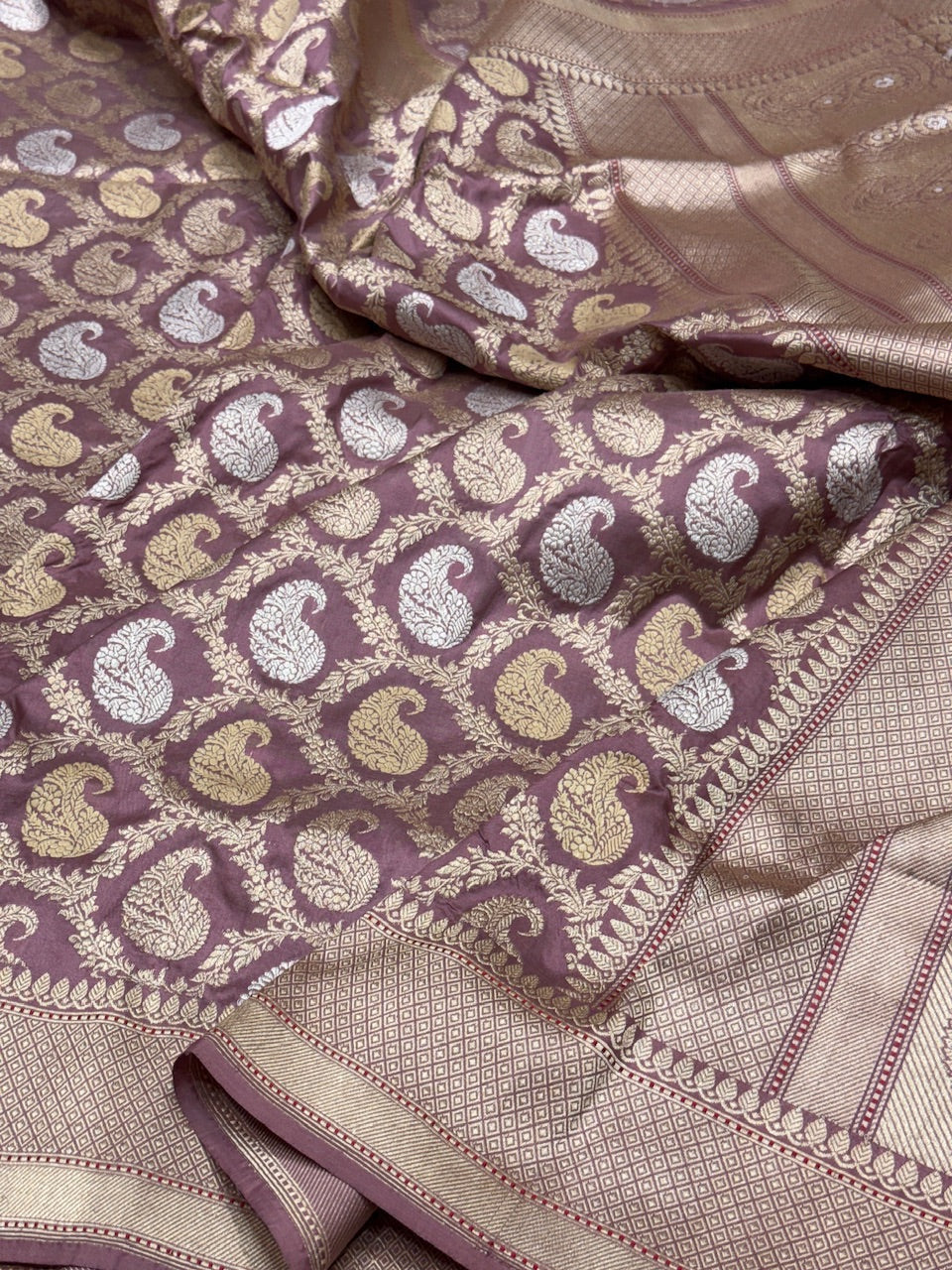 Gajiri Pink Handwoven Banarasi Pure Silk Saree