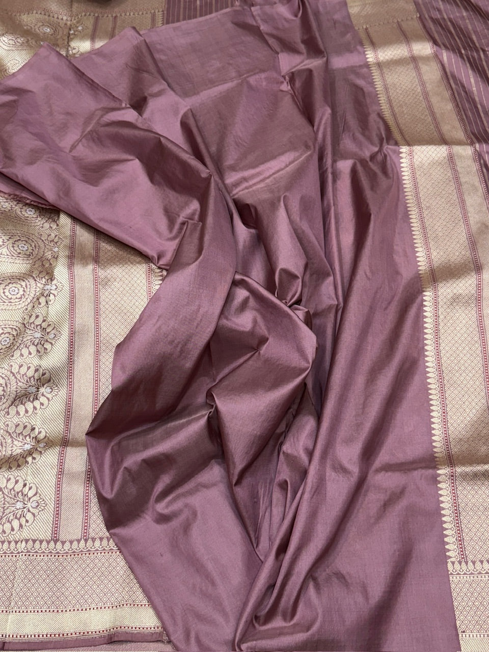 Gajiri Pink Handwoven Banarasi Pure Silk Saree