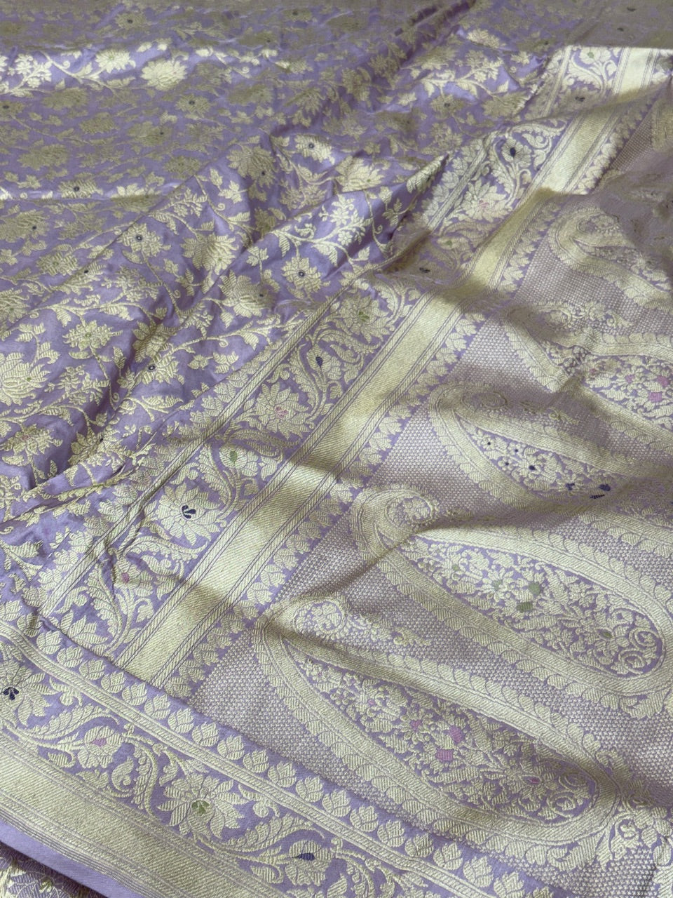 Lavender Handwoven Banarasi Pure Silk Saree