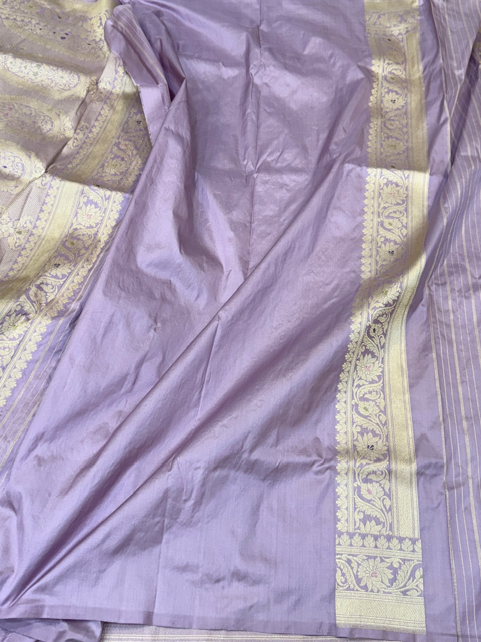 Lavender Handwoven Banarasi Pure Silk Saree